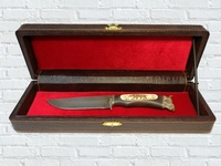Нож "Бобр" в шкатулке (ст.дамасск., мельхиор литьё, костяная плашка)